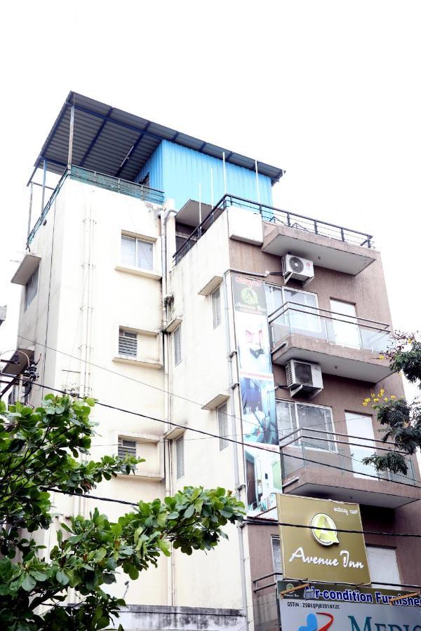 Avenue Hotel